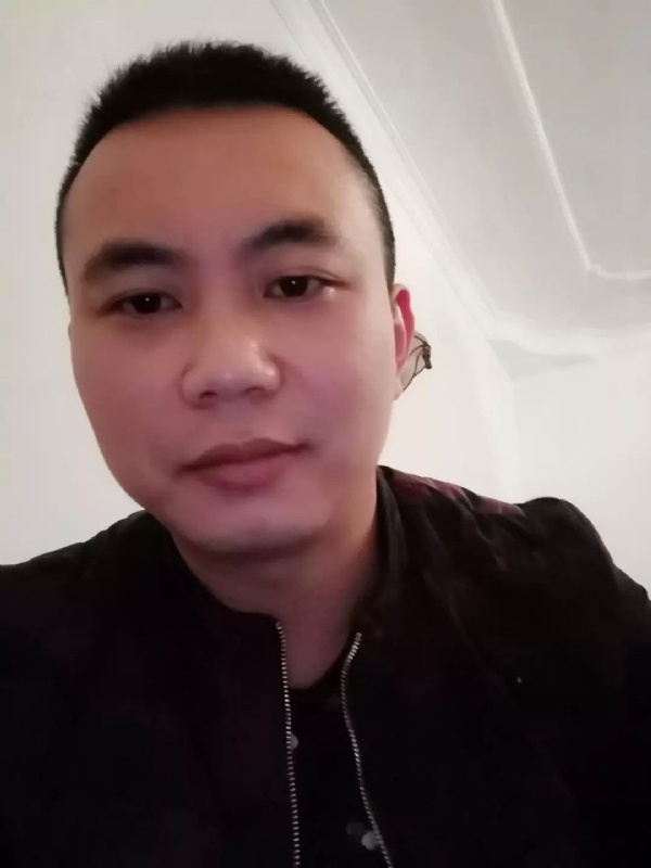 喜闻香气的第一张照片--衡阳相亲服务中心