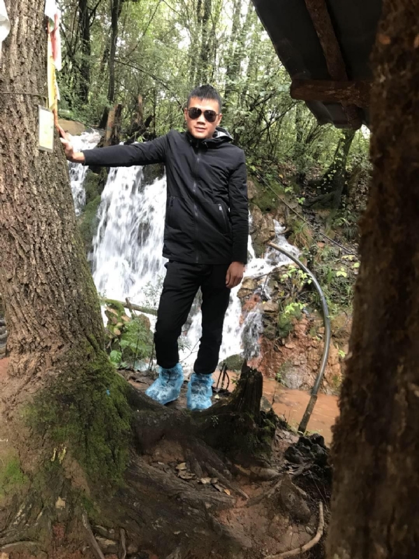 譕訫的第一张照片--衡阳相亲服务中心