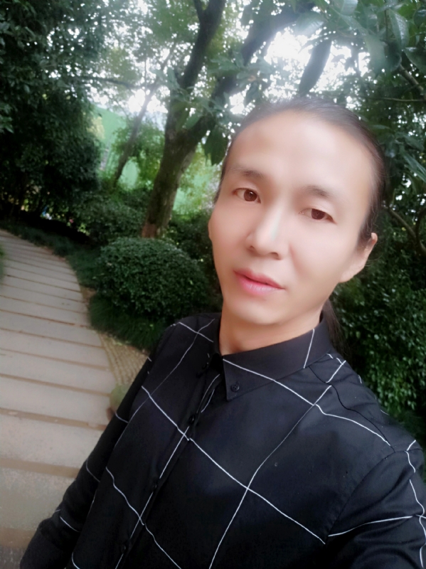 北方的狼的第一张照片--衡阳相亲服务中心