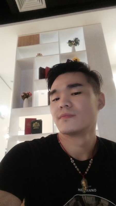 涵博随缘的第一张照片--衡阳相亲服务中心