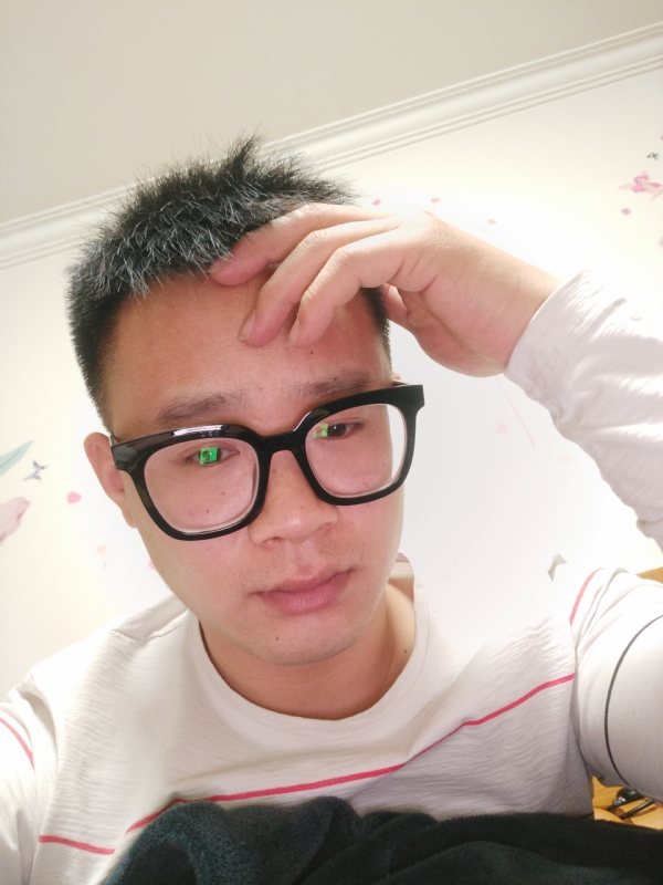 华灯初上的夜晚的第一张照片--衡阳相亲服务中心