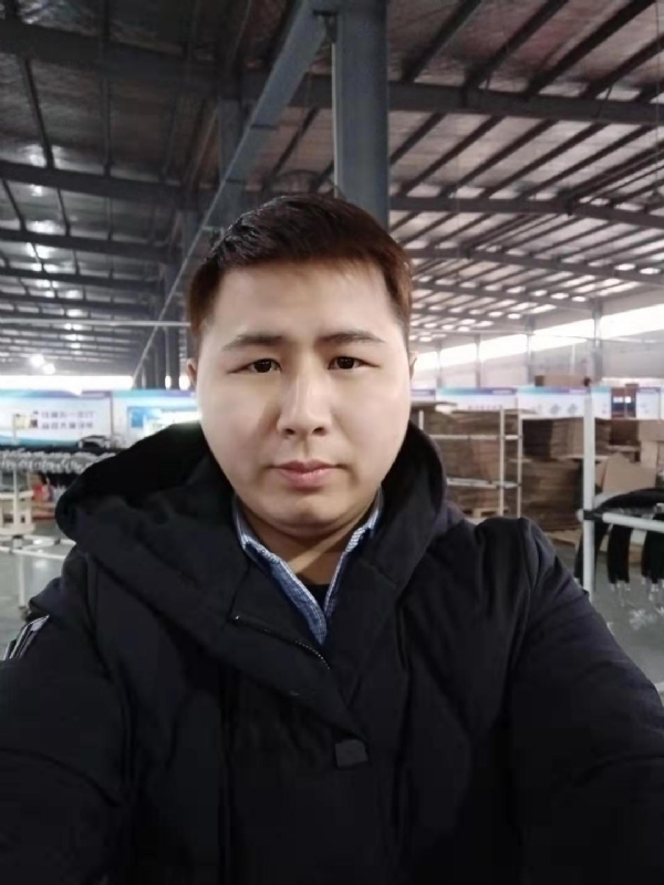 刀锋的第一张照片--衡阳相亲服务中心