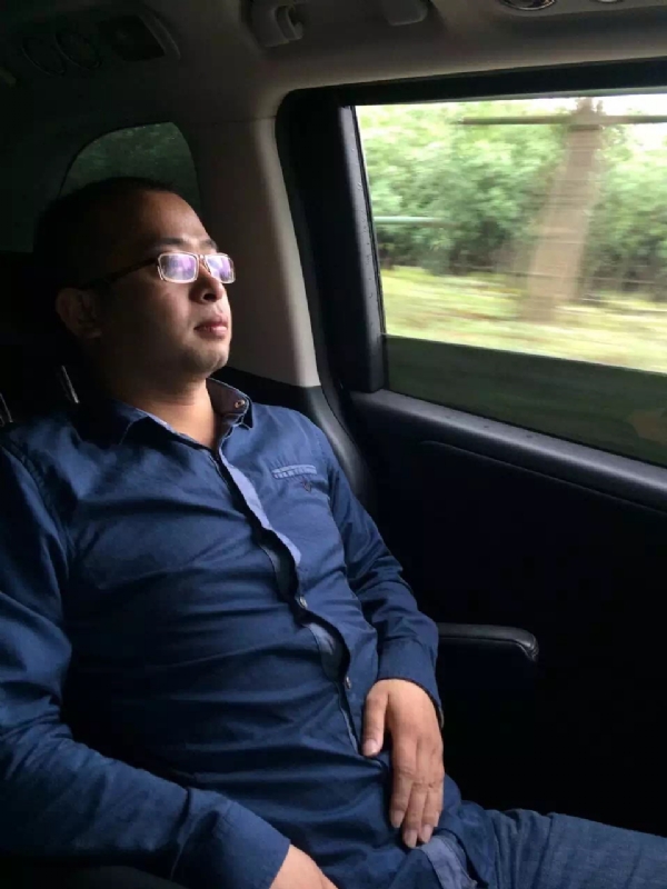 世界那么大的第三张照片--衡阳相亲服务中心