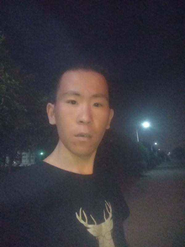 俞凯斌的第一张照片--衡阳相亲服务中心