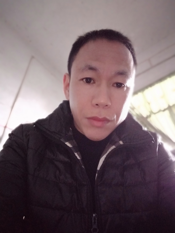 相信真爱的第一张照片--衡阳相亲服务中心