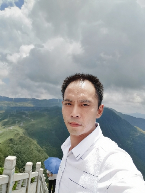 LXZ的第一张照片--衡阳相亲服务中心
