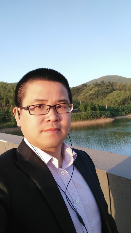顾律师的第三张照片--衡阳相亲服务中心