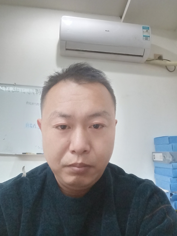 寻找另一半的第一张照片--衡阳相亲服务中心