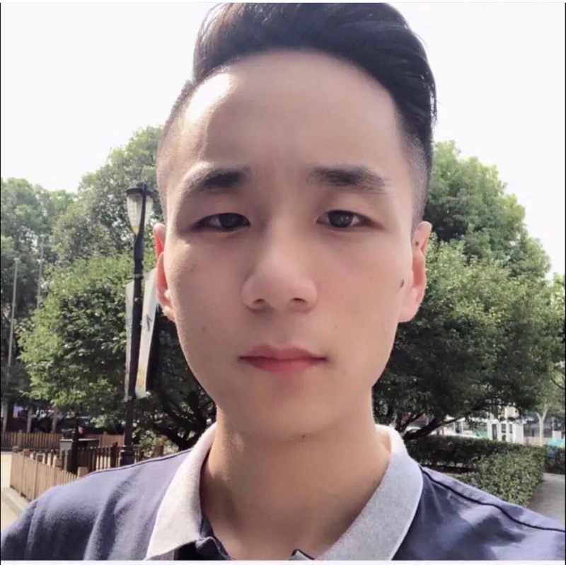 期待八月的雨的第一张照片--衡阳相亲服务中心