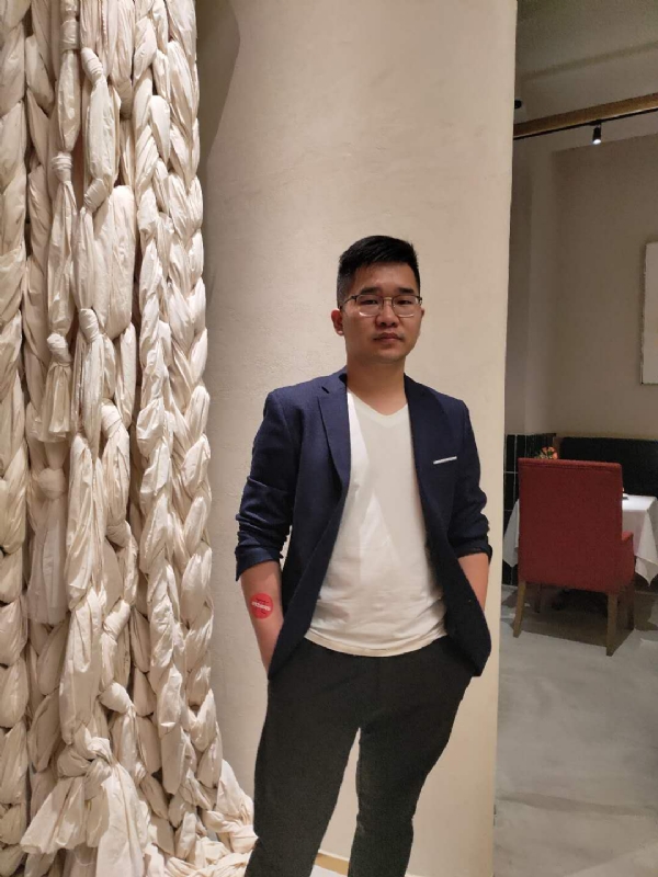 在路上的第二张照片--衡阳相亲服务中心