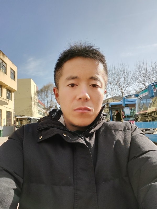 孤独的云的第一张照片--衡阳相亲服务中心