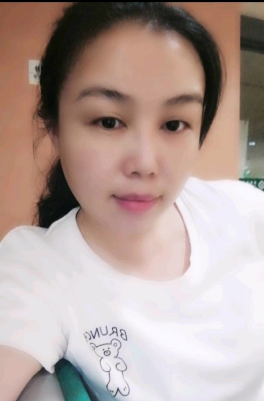 淡淡的云的第一张照片--衡阳相亲服务中心