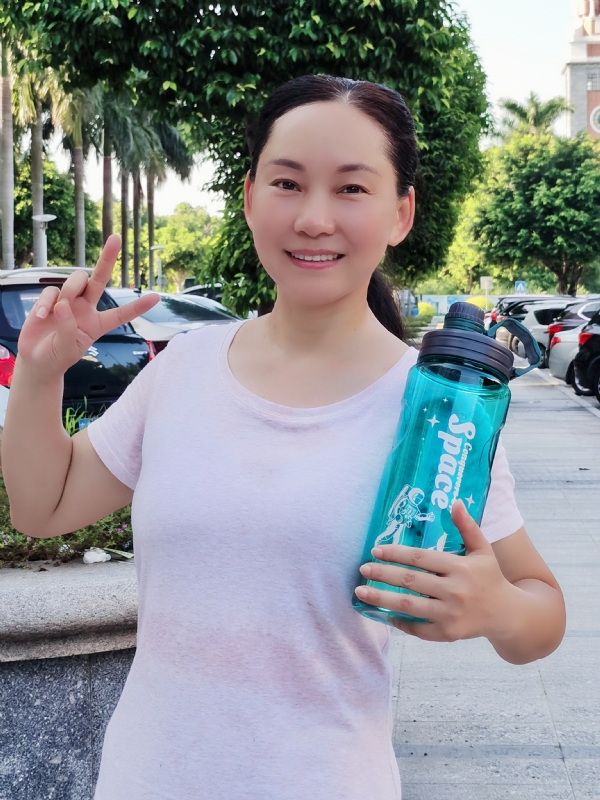 艳阳天的第三张照片--衡阳相亲服务中心